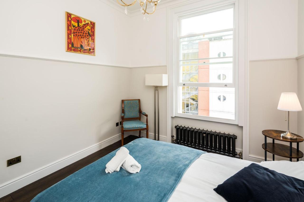 4 Bedroom House Up To 10 People At Heart Of Kensington And Chelsea London Exterior foto